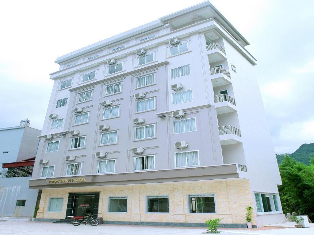 Ngoc Bach Hotel Май Чау Екстериор снимка