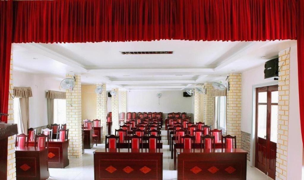 Ngoc Bach Hotel Май Чау Екстериор снимка