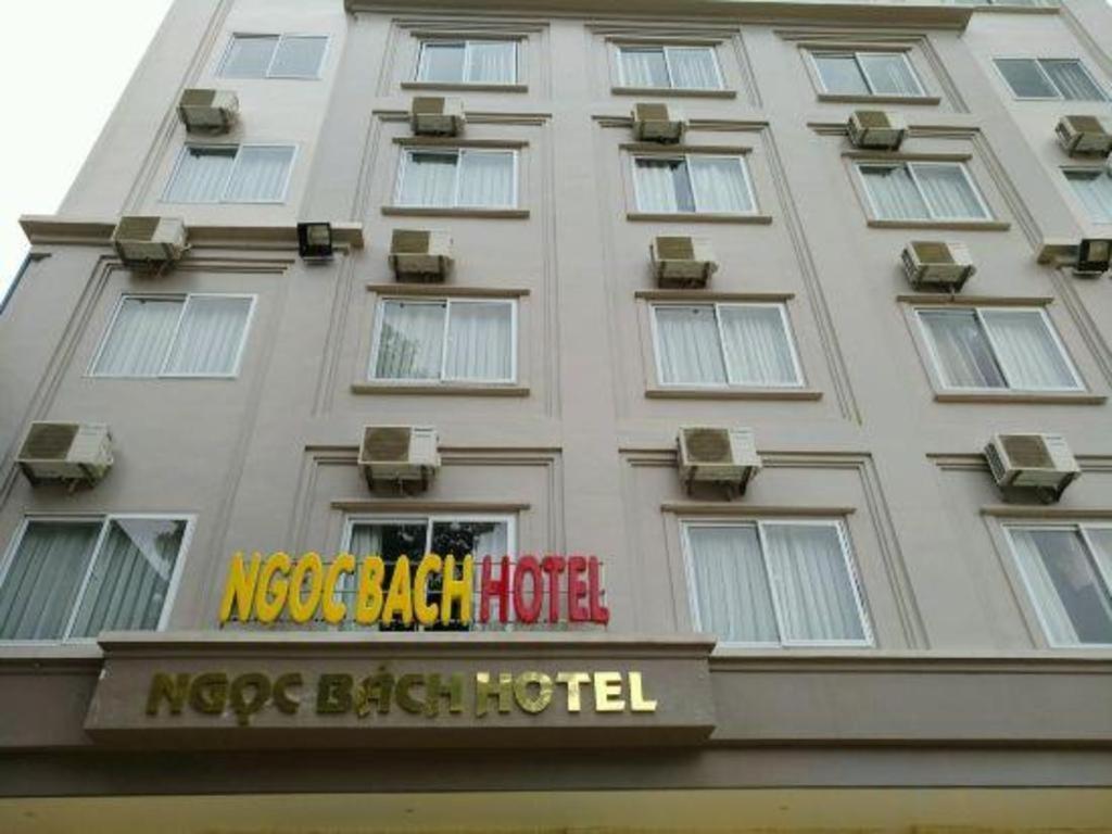 Ngoc Bach Hotel Май Чау Екстериор снимка