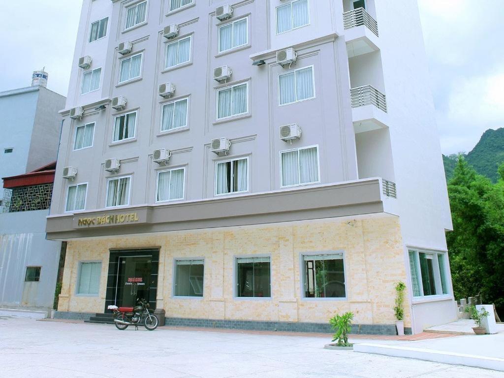 Ngoc Bach Hotel Май Чау Екстериор снимка
