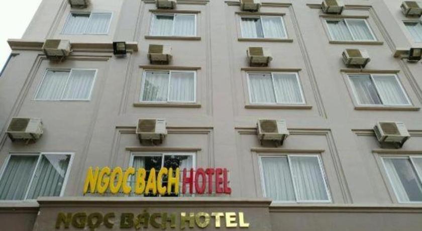 Ngoc Bach Hotel Май Чау Екстериор снимка