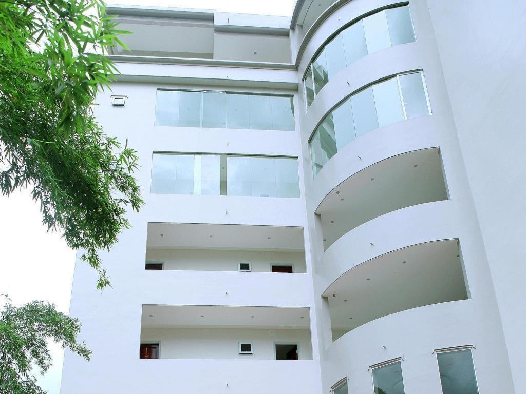 Ngoc Bach Hotel Май Чау Екстериор снимка